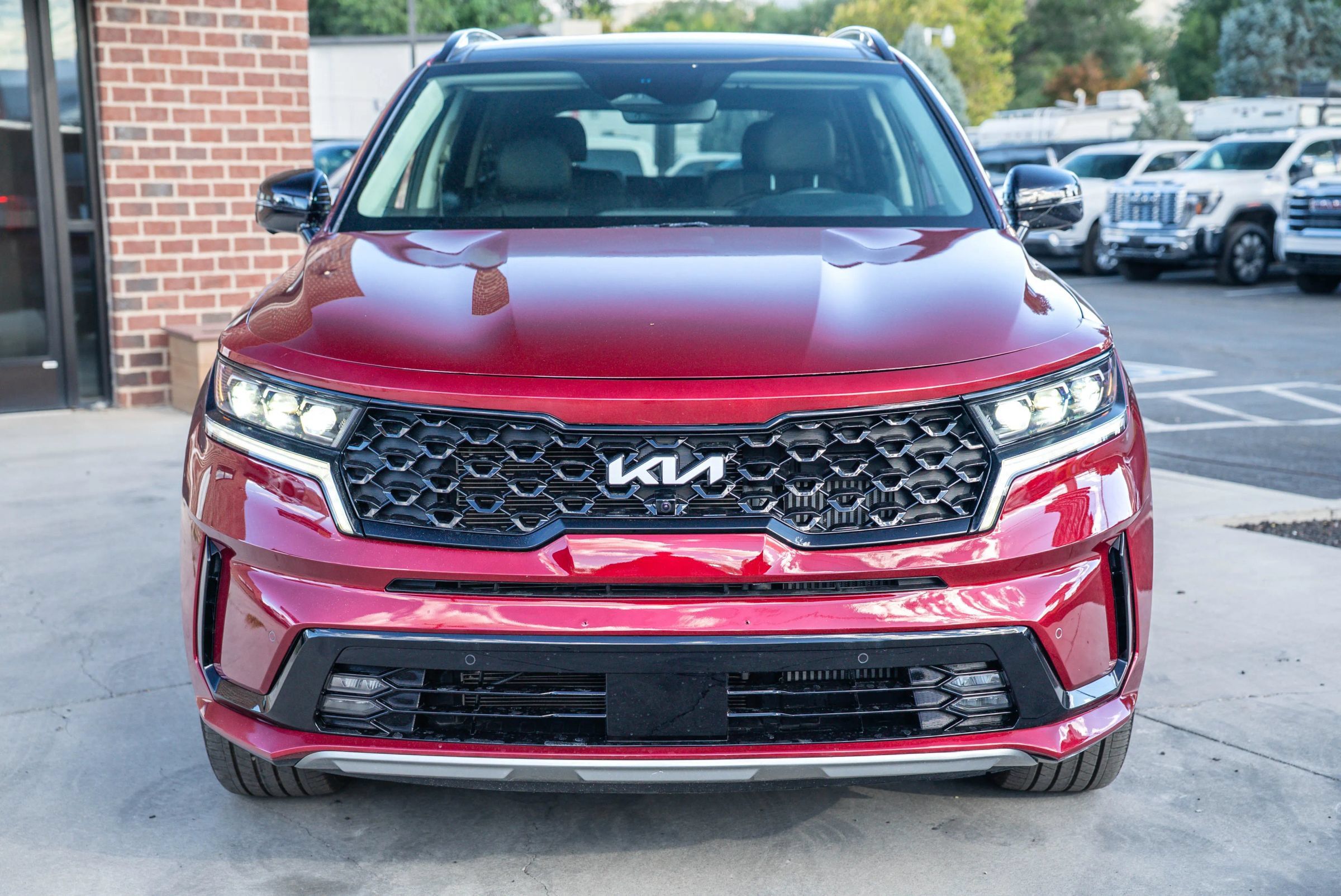 Used 2023 Kia Sorento SX AWD/4WD image 2