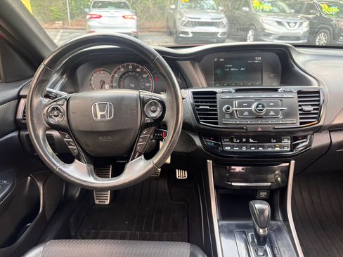 Used 2016 Honda Accord Sport image 15