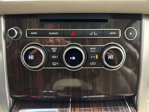 Used 2015 Land Rover Range Rover Supercharged AWD/4WD image 11