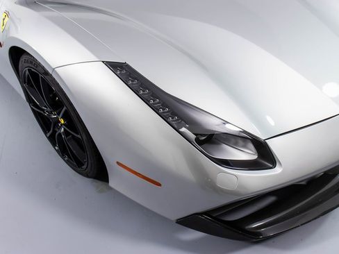 Certified 2016 Ferrari 488 GTB image 12