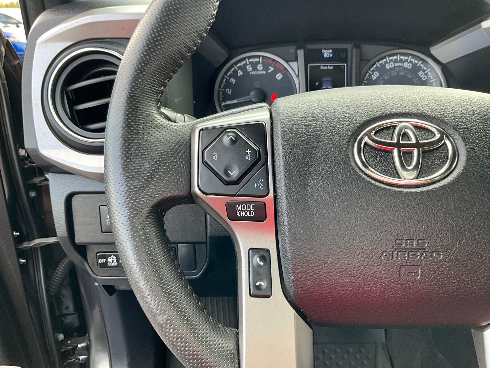 Used 2021 Toyota Tacoma Limited AWD/4WD image 10