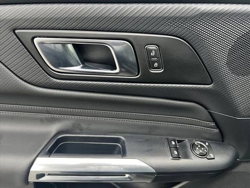 Used 2024 Ford Mustang GT Premium image 11