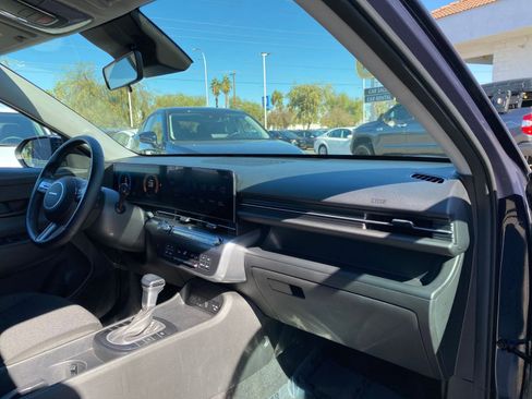 Used 2025 Hyundai Kona SEL image 35