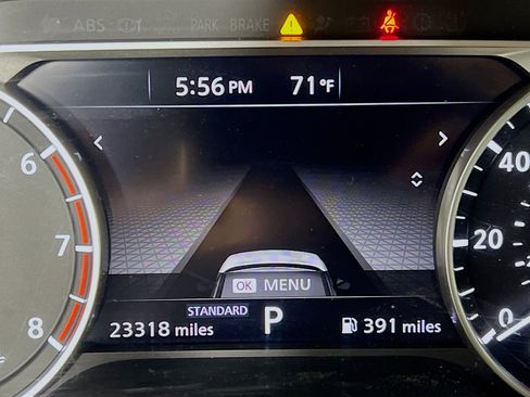 Used 2023 Nissan Rogue SV image 12