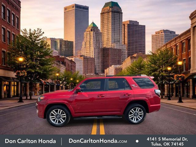 Used 2022 Toyota 4Runner TRD Sport AWD/4WD image 8