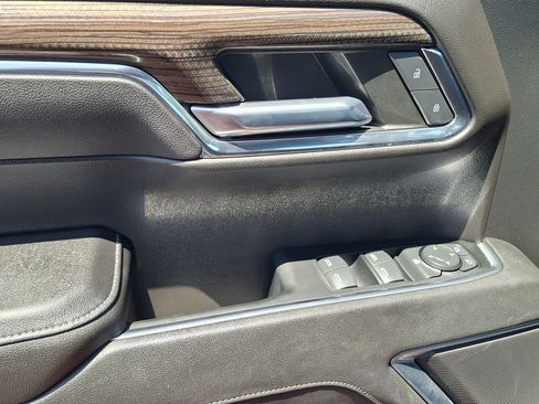 Used 2023 Chevrolet Silverado 1500 RST AWD/4WD image 17