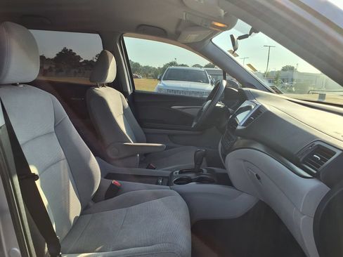 Used 2017 Honda Pilot EX image 24