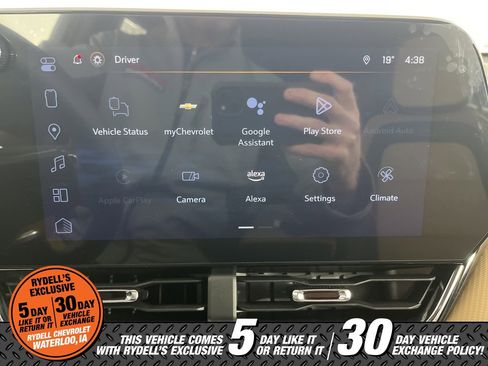 Certified 2025 Chevrolet Equinox ACTIV w/ Safety and Technology Package image 37