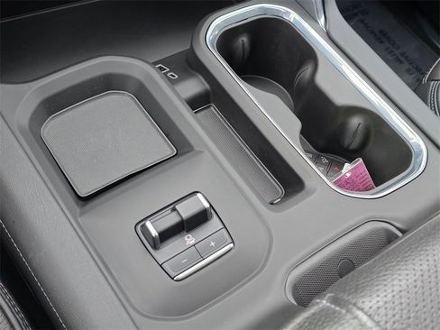 Used 2024 GMC Sierra 3500 Denali w/ Denali Reserve Package image 58