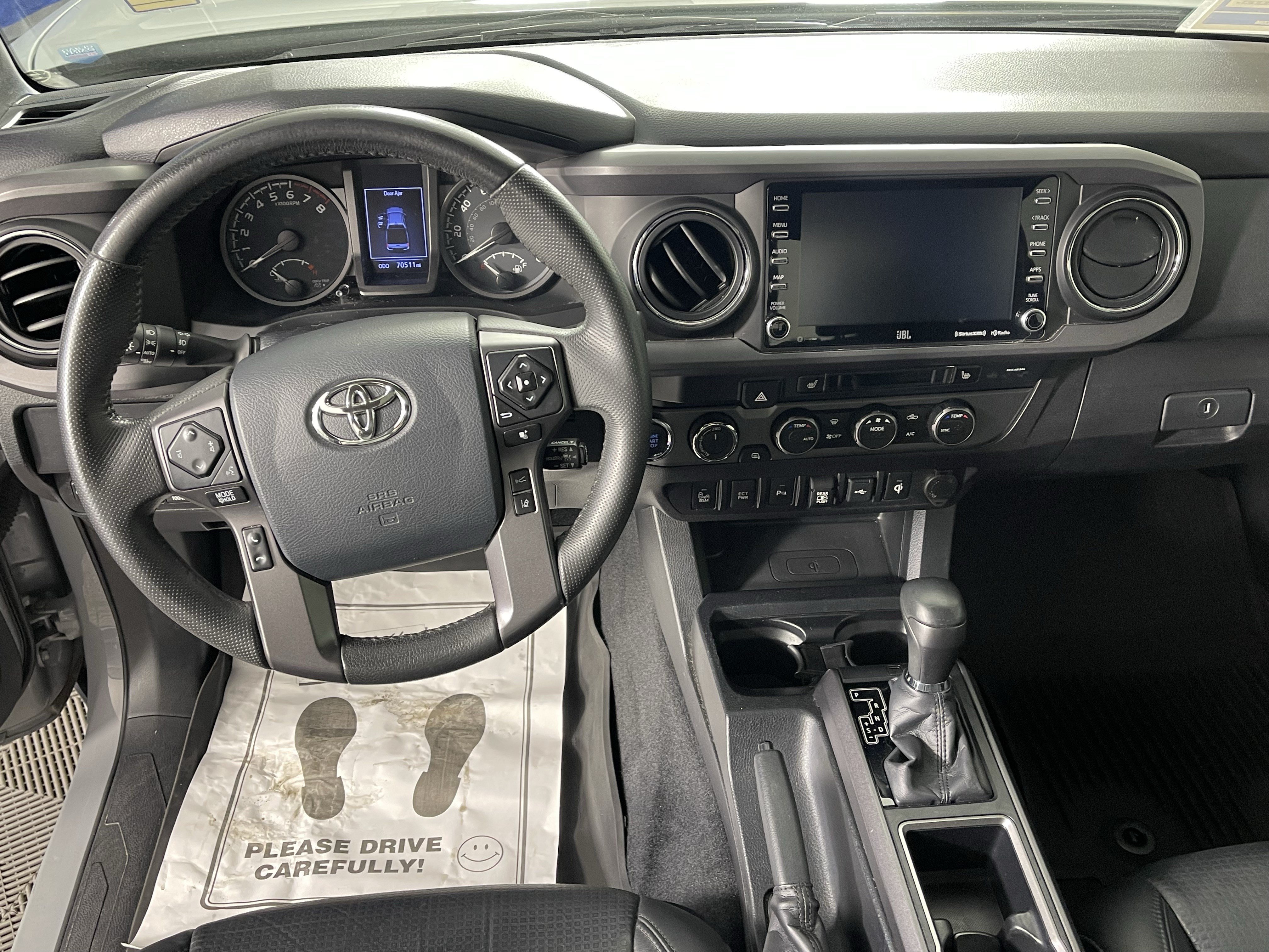 Used 2020 Toyota Tacoma TRD Off-Road w/ TRD Premium Off Road Package AWD/4WD image 13