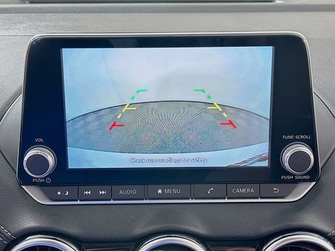 Used 2024 Nissan Sentra SV FWD image 16