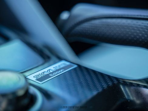 Used 2024 Nissan GT-R AWD/4WD image 37