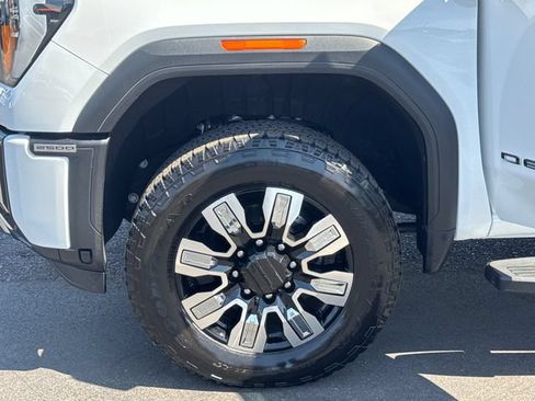 Used 2025 GMC Sierra 2500 Denali AWD/4WD image 27