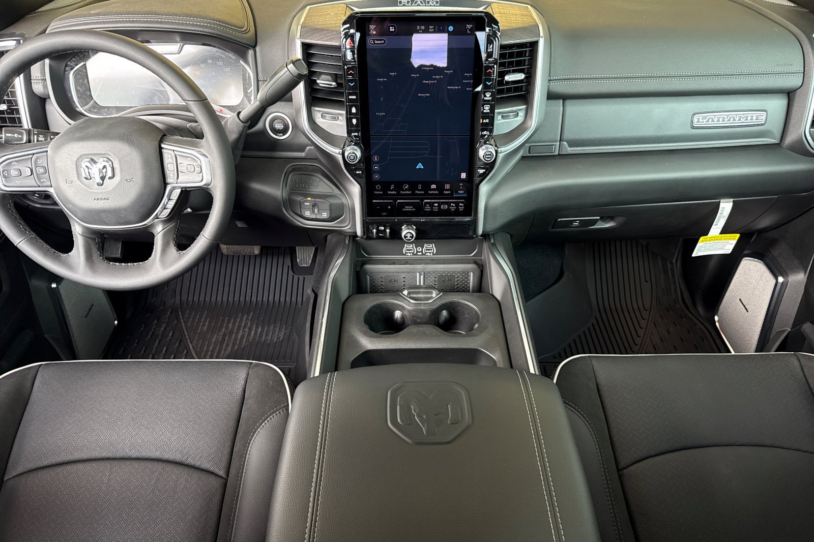 New 2026 RAM 3500 Laramie AWD/4WD image 12