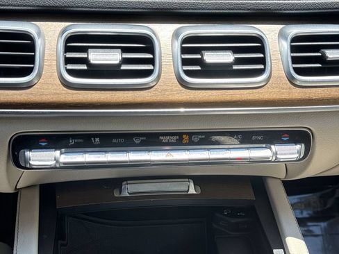 Used 2022 Mercedes-Benz GLE 350 4MATIC image 17