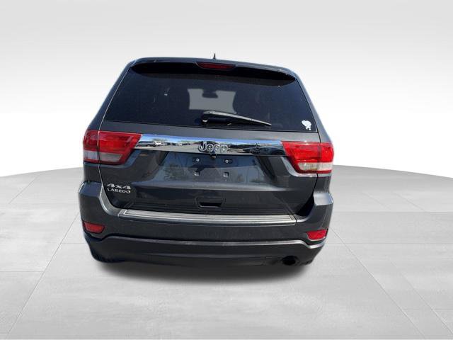 Used 2011 Jeep Grand Cherokee Laredo AWD/4WD image 6