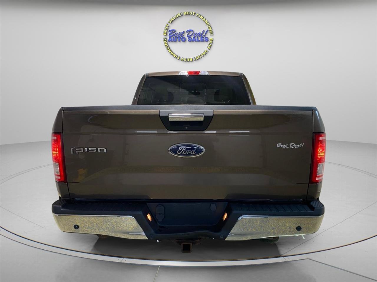 Used 2015 Ford F150 XLT w/ Equipment Group 302A Luxury AWD/4WD image 3