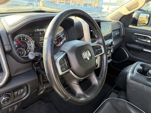 Used 2019 RAM 1500 Laramie image 18