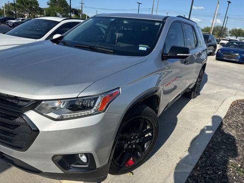 Used 2019 Chevrolet Traverse Premier w/ Redline Edition FWD image 1