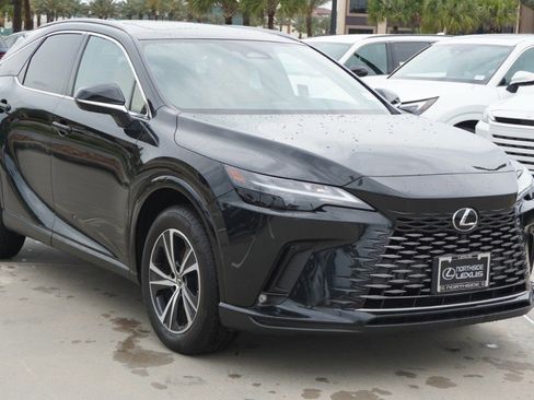 Used 2025 Lexus RX 350 Premium w/ Accessory Package (Z1) FWD image 4