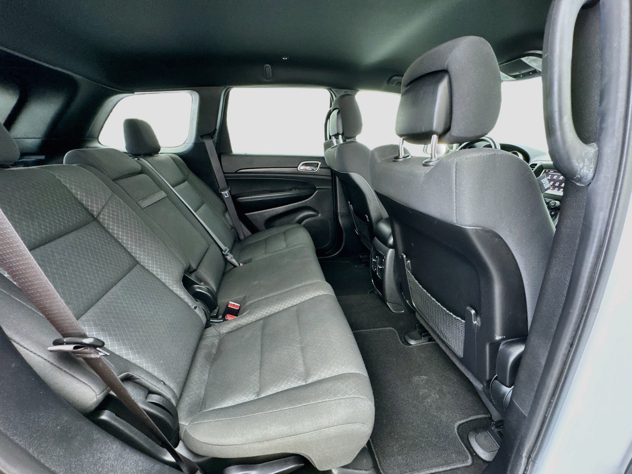 Used 2019 Jeep Grand Cherokee Laredo RWD image 18