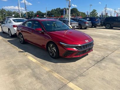 Used 2025 Hyundai Elantra SEL