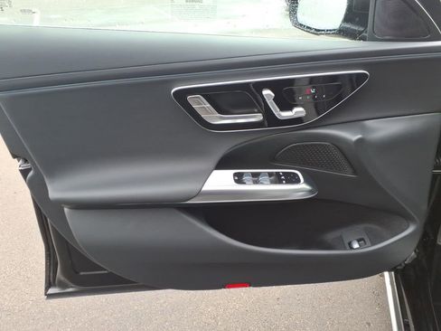 New 2026 Mercedes-Benz E 350 4MATIC Sedan image 11