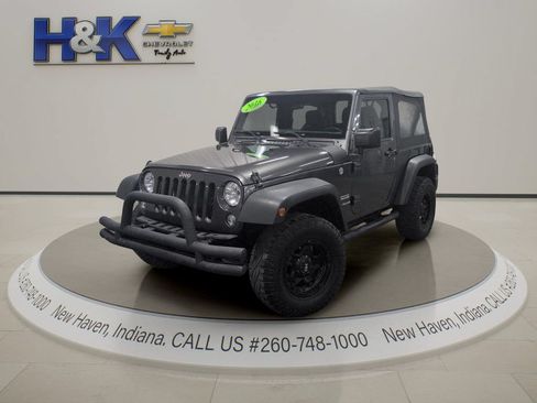 Used 2016 Jeep Wrangler Sport AWD/4WD image 3