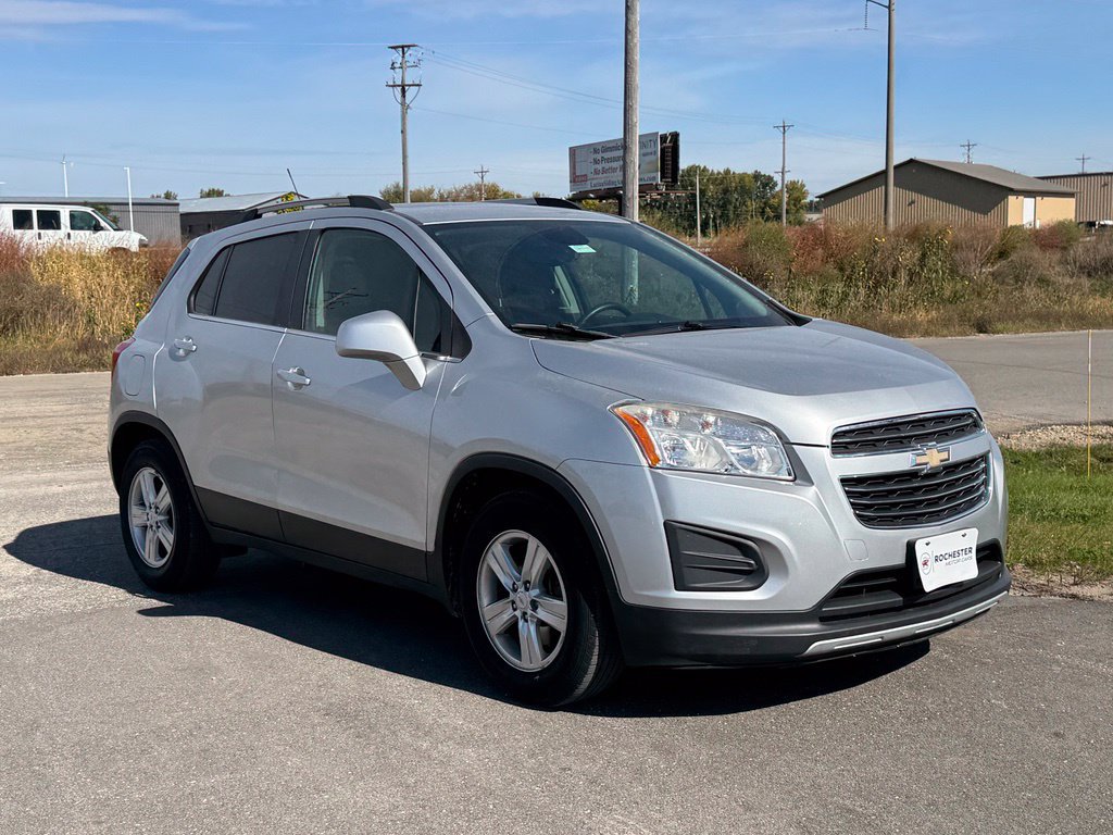 Used 2015 Chevrolet Trax LT w/ LT Sun and Sound Package FWD image 35