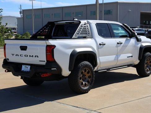 New 2025 Toyota Tacoma Trailhunter image 8
