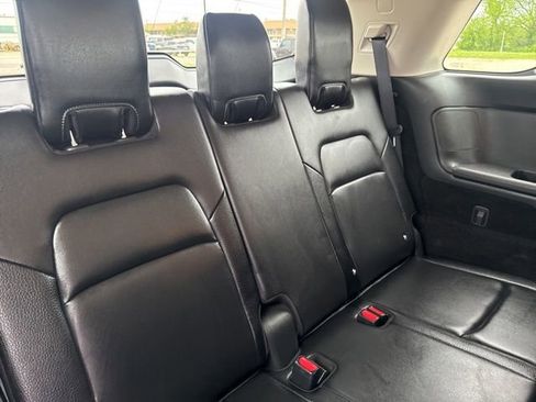 Used 2024 Nissan Pathfinder SL FWD image 21