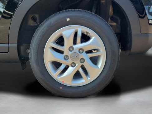 New 2026 Hyundai Venue SE image 11