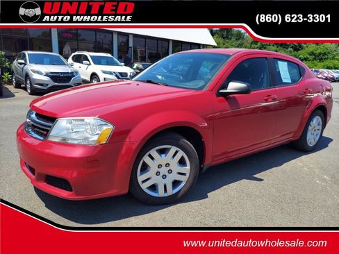 Used 2013 Dodge Avenger SE FWD image 1