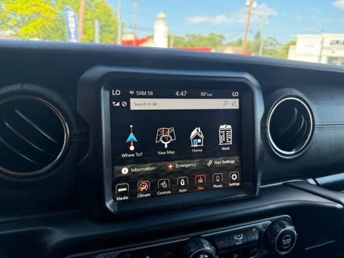 Used 2023 Jeep Wrangler Unlimited Sahara AWD/4WD image 42