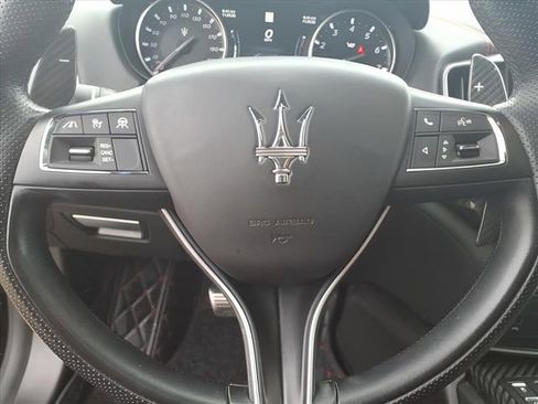 Used 2021 Maserati Ghibli Trofeo image 9