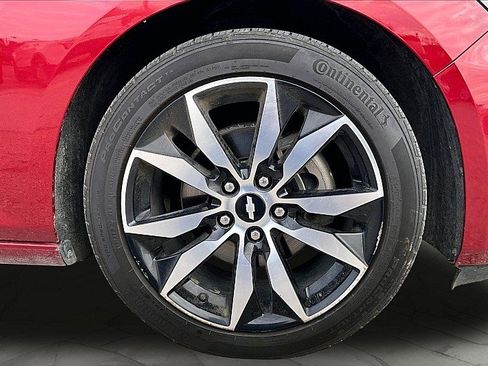 Used 2018 Chevrolet Malibu LT w/ Driver Confidence Package FWD image 29