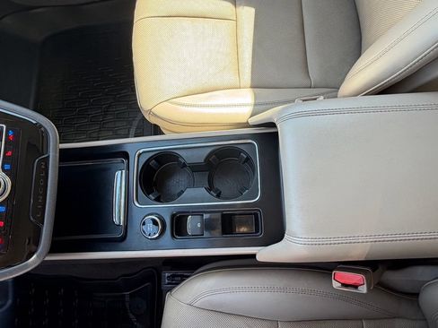Used 2022 Lincoln Corsair FWD w/ Premium Package image 21