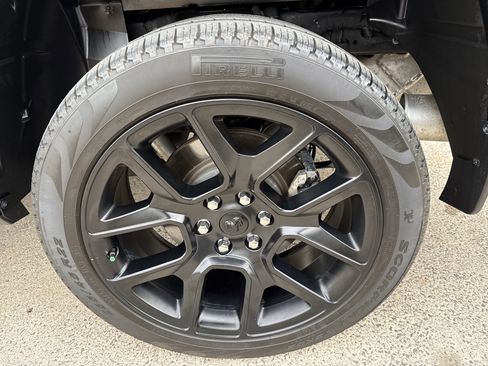 Used 2023 RAM 1500 Laramie image 19