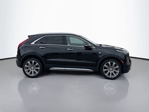 Used 2023 Cadillac XT4 Premium Luxury w/ Technology Package FWD image 8