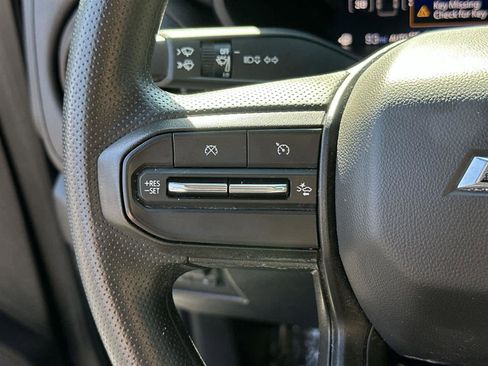 Used 2024 Chevrolet Colorado Trail Boss w/ Technology Package image 24