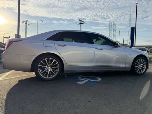 Used 2017 Cadillac CT6 Luxury AWD/4WD image 4