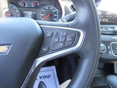 Used 2023 Chevrolet Malibu LS FWD image 30