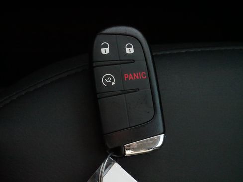 Used 2023 Jeep Renegade Trailhawk w/ Trailhawk Elite Group image 32