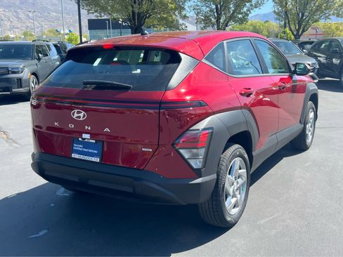 Certified 2026 Hyundai Kona SE AWD/4WD image 8