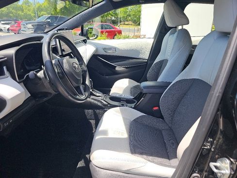 Used 2024 Toyota Corolla XSE FWD image 11