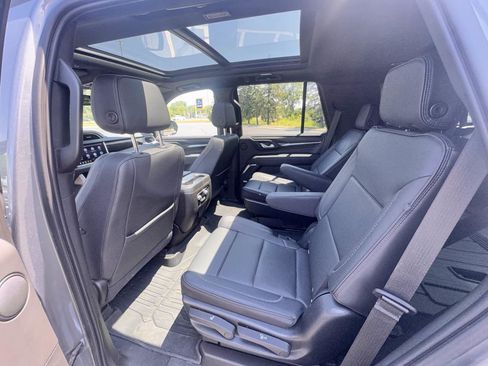 Used 2021 GMC Yukon Denali w/ LPO, Illumination Package AWD/4WD image 18