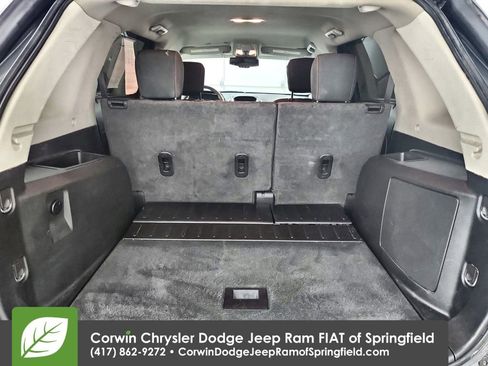 Used 2017 GMC Terrain SLE image 29