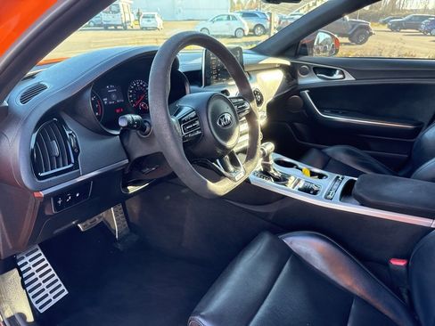 Used 2019 Kia Stinger GTS image 14