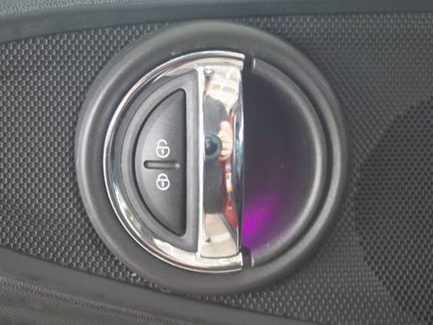 Used 2018 MINI Cooper Clubman S image 24