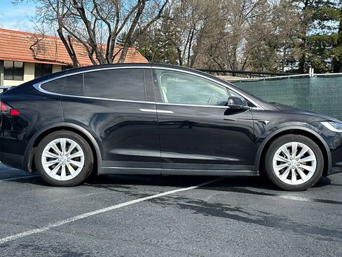Used 2018 Tesla Model X 100D image 7